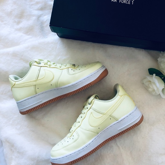 Nike Air Force 1. Wmn Sz 8.5. Fantastic condition - Picture 4 of 16